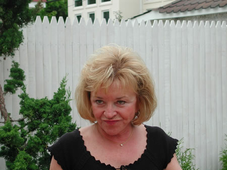 Click to display next picture