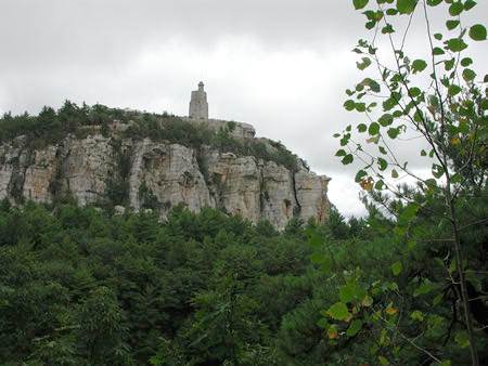 Click to display next picture